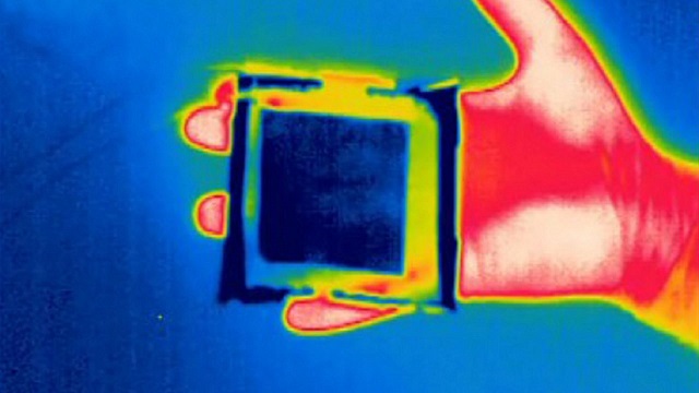 Cloaking device can defeat thermal imaging