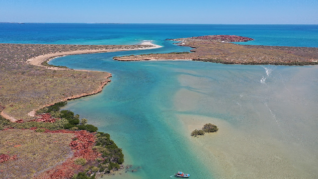 Aboriginal artefacts reveal first ancient underwater cultural sites in Australia